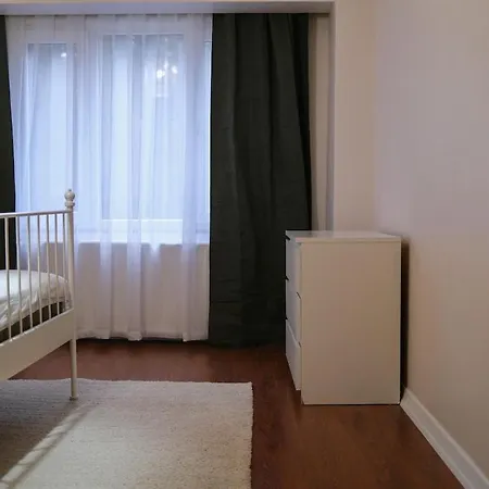2br House Next To Metro Stambuł